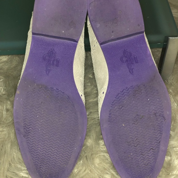COLE HAAN Beige Suede Wingtip with purple sole - Picture 7 of 8